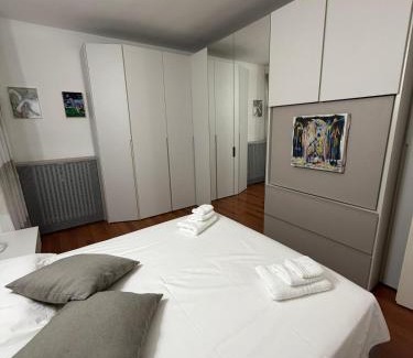 Forlanini Apartment | Minamò Flat - Elegant stay in Milan