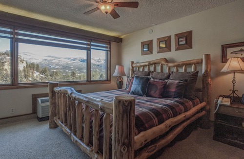 Purgatory Cabin | Miner's Rest (#305) | 10 min to Ski - Golf - AC, Pool/Hot Tub - Views