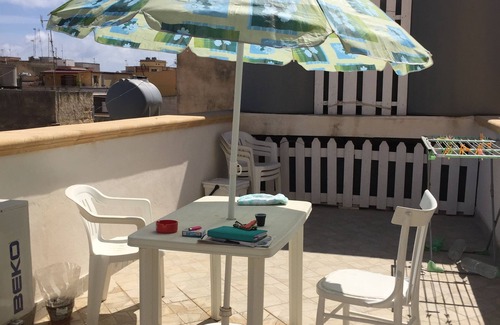 Marsala Apartment | Mini apartment Blue Marsala - Via la Rosa