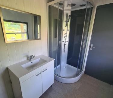 Verdun House | Mini maison indépendante avec terrasse