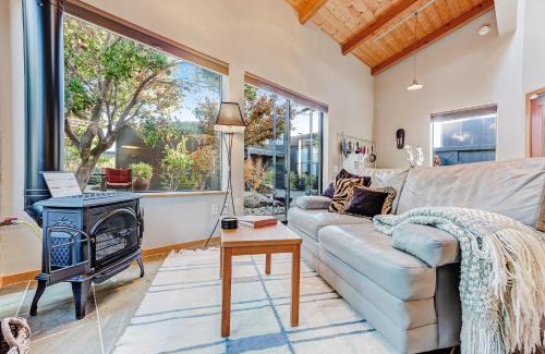 Sea Ranch House | Mini Me