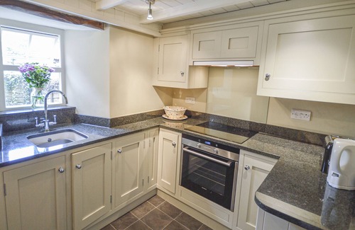 Sedbergh Cottage | MINI MILESTONE, family friendly, with a garden in Sedbergh