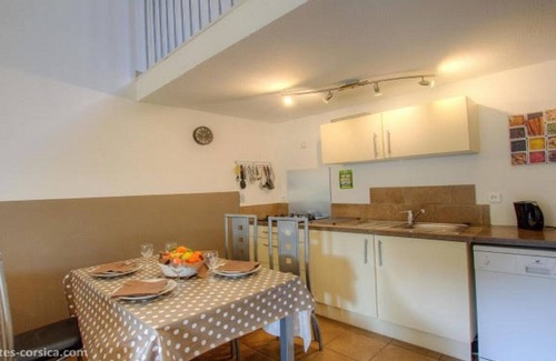 San-Gavino-di-Carbini Villa | Mini semi-detached villa in residence with heated pool, air conditioning and wifi