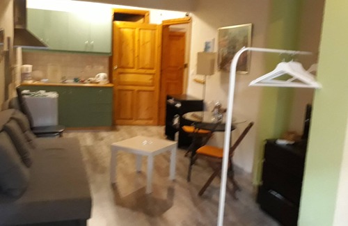 Thessaloniki Apartment | Mini suite neighboring the centre
