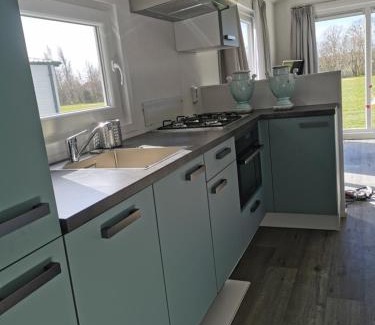 Oostkapelle Ski Chalet | Minicamping Shalom