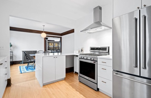Carag House | MINNeSTAY* Colfax Commons