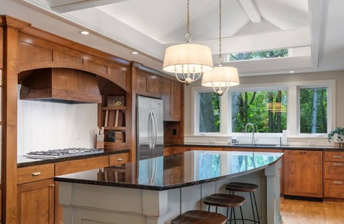Minnetonka House | MINNeSTAY* Woodland Hollow