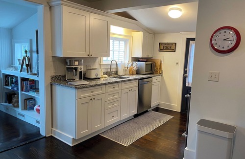 Kennebunkport Cottage | Minnow Cottage waterfront, in-town Kennebunkport