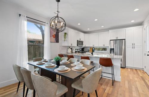 University Hills and Windsor Park House | Mins 2 Formula 1 Lux Retreat