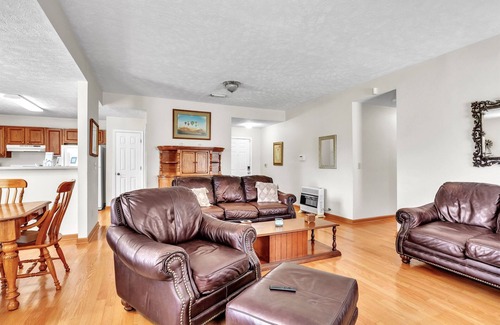 Starkville House | Mins from Campus | Spacious | King Bed