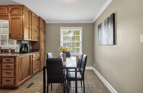 Madison House | Mins to Downtown & Arsenal w/Pool - The Retro Pad