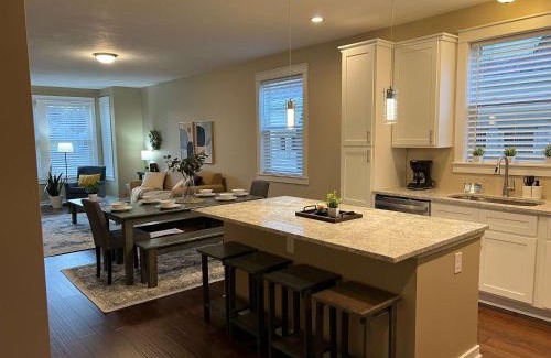 Indianapolis House | Mins to Downtown & Raceway Rookwood Retreat 2