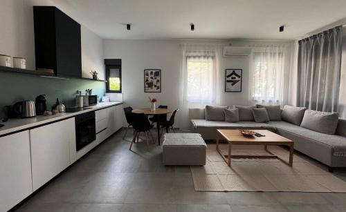 City Center Apartment | Mint House