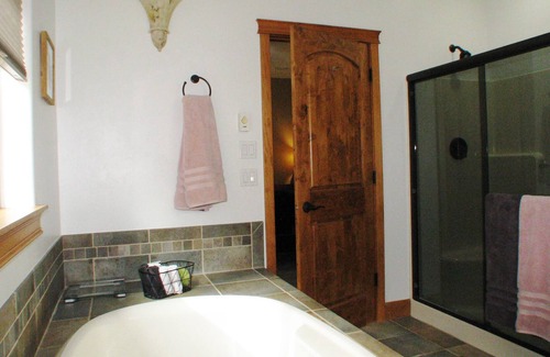Lakeside House | Minutes from Flathead Lake! ~ NEW Theater Room! NEW AC! Glacier NP!
