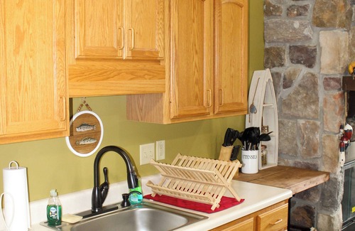 Makanda Cabin | Minutes from Giant City - SIU - Shawnee Winetrail - Shawnee Forest - Cedar Lake