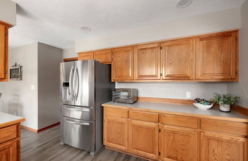 Eureka Springs House | Minutes from Golf Course & Marina on Table Rock Lake, Dog-Friendly & WiFi.