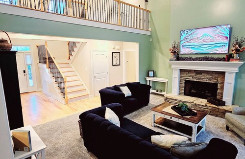 Evans House | Minutes from Masters in a 4-bedroom house in serene Evans, GA.
