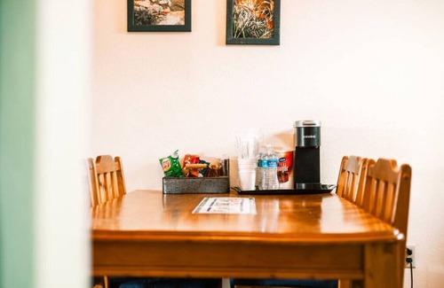 Centennial Apartment | Minutes from Skiing & Hiking