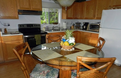 Kamuela Cottage | Minutes to Best Beaches (Kohala Coast) "Just For Two" Seeking Comfort & Privacy