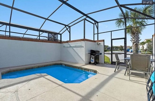 Davenport House | Minutes to Disney + 5BR, 4BA + Private Pool