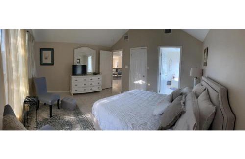 Pharr House | Minutes to Shopping, Dining and Fun Family Stay - Sleeps 6