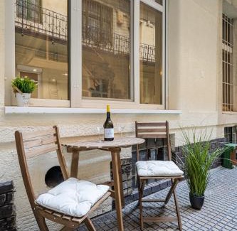 District IX Apartment | Mira Holiday Apartment