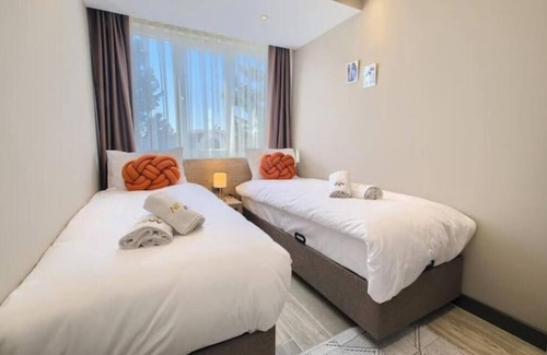 Lara Apartment | Mira - Modern Cozy 2BR Apartment w/ Pool
