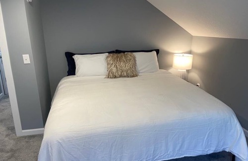 Anoka House | Miracle house, family friendly and a home away from home