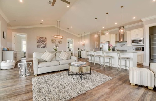 Key West House | Mirador House by Brightwild Pool Dock