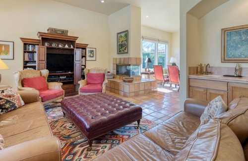 Sunrise Vista Chino House | Mirador Spanish Estate by AvantStay | Pool, Casita
