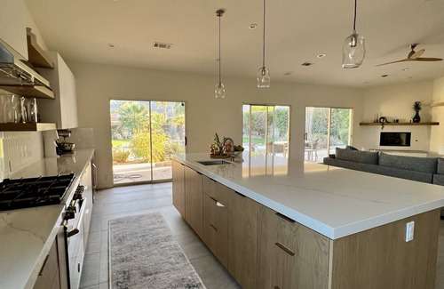 Rancho Mirage House | Mirage Cove. Beautiful home. Putting green, private pool/spa, mountain views.