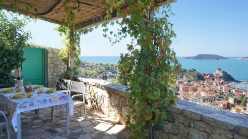 Lerici Apartment | Miralunga Villetta Gialla