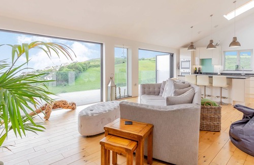 Downderry Cottage | MIRAMAR, family friendly, luxury holiday cottage in Downderry