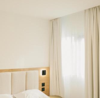 Port Marianne Apartment | Miranove
