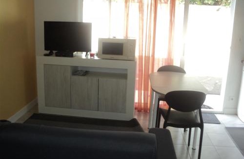 Villedoux Apartment | mireille