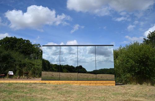Saxmundham House | Mirror Houses Pound Farm - Meadow OOD
