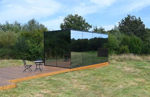 Saxmundham House | Mirror Houses Pound Farm - Meadow OOD