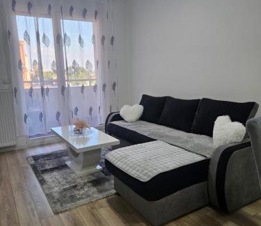 Mladenovac Apartment | Miss LuX