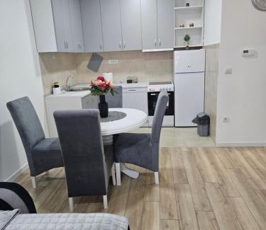 Mladenovac Apartment | Miss LuX