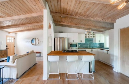 Mission Canyon House | Mission Canyon Oak Haven