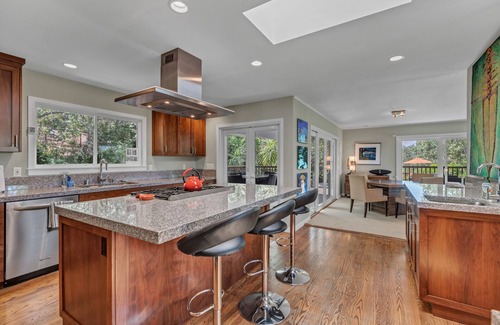 Sonoma House | Mission Highlands ~ Hilltop Sonoma Retreat with Pool, Spa, Fire Pit, and Stunnin