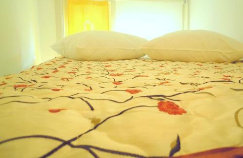 Amsterdam West Bed & Breakfast | MissOrtelia B&B