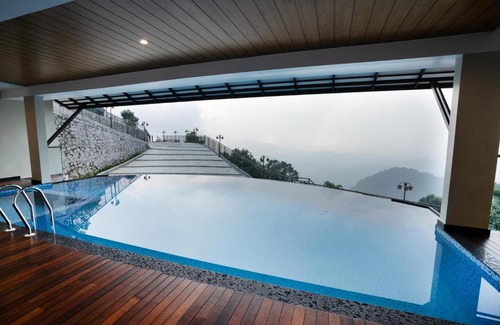 Lakkidi Hotel | Misty Queen By Dimora