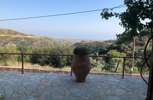 Rethymno House | Mitato Charkia view