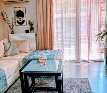 Thessaloniki City Centre Apartment | Mitropolews 55 apartment