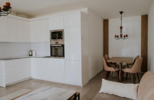 Mitrovicë Villa | Mitrovica View