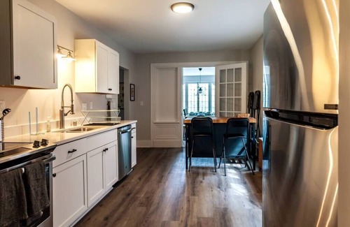 Lower East Side Apartment | MKE Mansion - East Wing Private Home