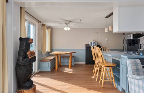 Snowshoe Condo | ML335/337|Ski-in/Ski-out Luxurious 3BR | Sleeps 14