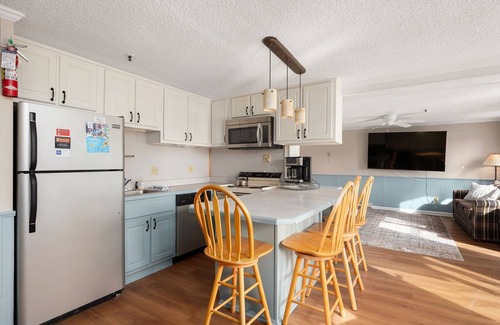 Snowshoe Condo | ML335/337|Ski-in/Ski-out Luxurious 3BR | Sleeps 14