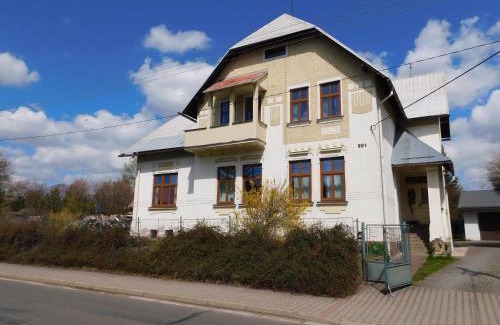 Mlade Buky Apartment | Mladé Buky 261